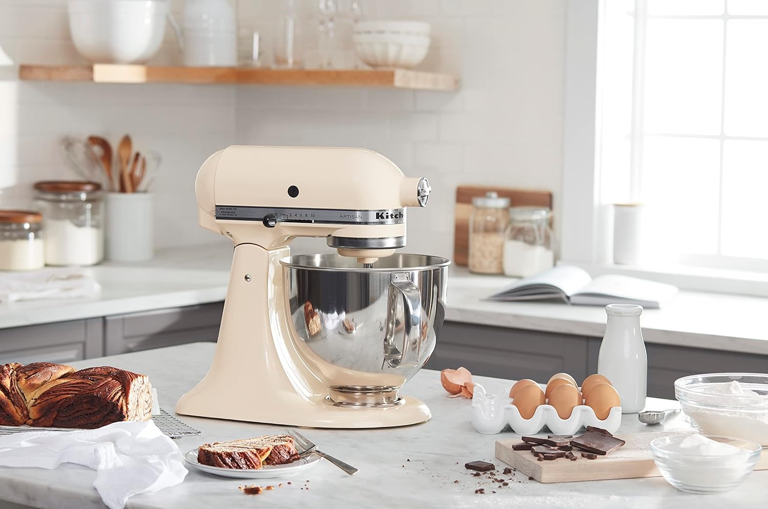 KitchenAid Artisan Series 5 Quart Tilt Head Stand Mixer with Pouring Shield KSM150PS, Cast Iron - Image 8