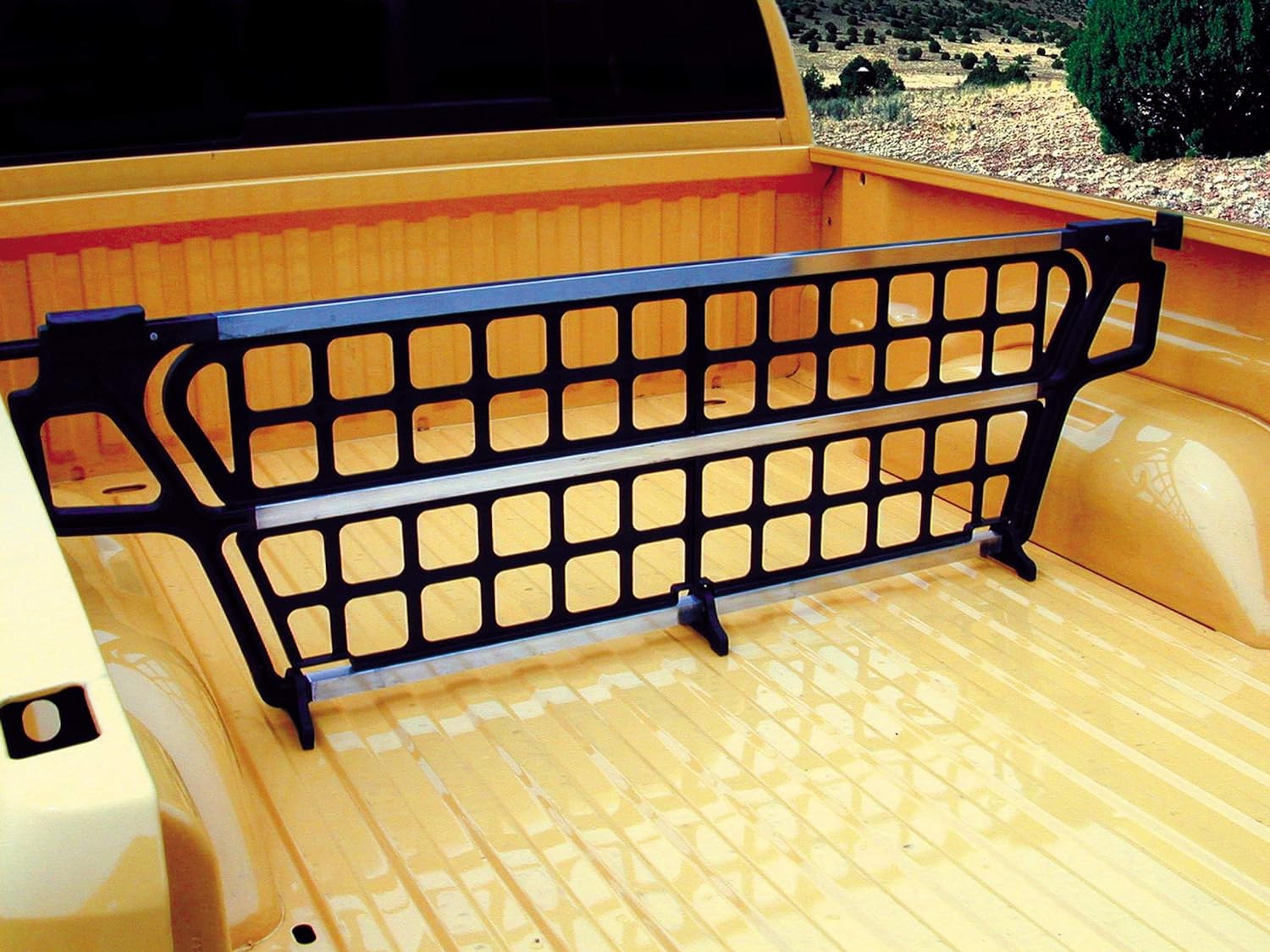 Loading Zone LZCG1601 Cargo Gate Truck Bed Divider – Full-Size - Image 2