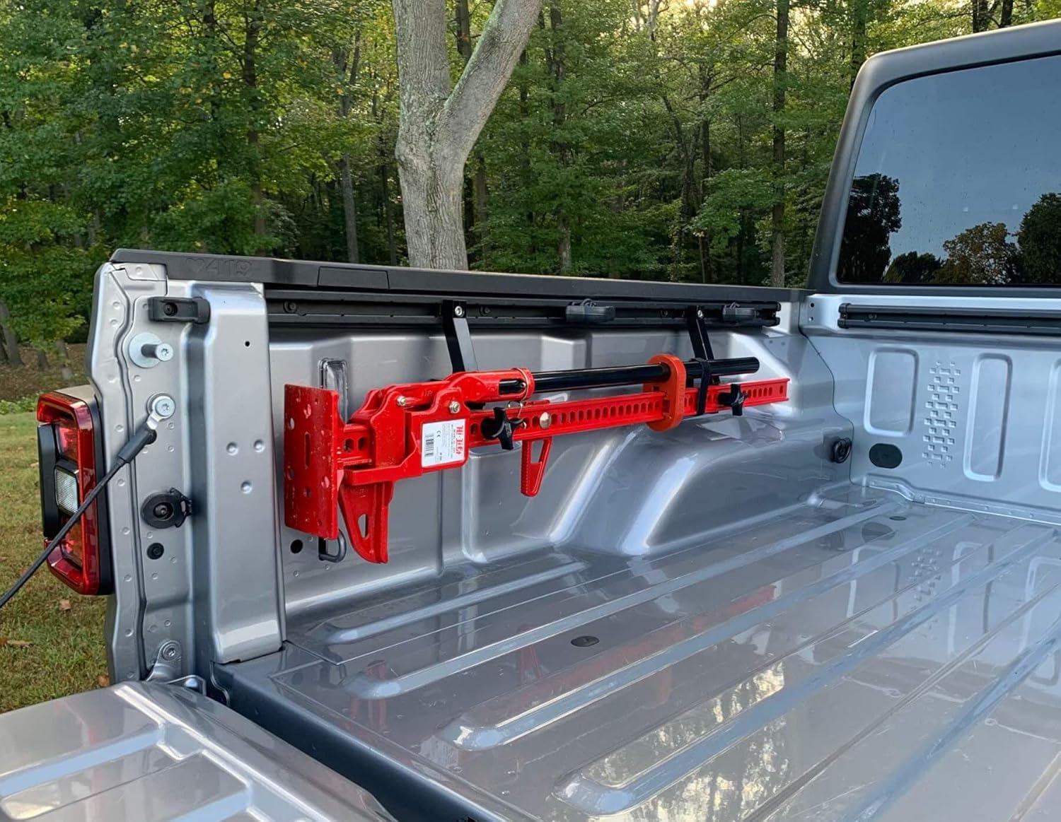 Hi-Lift Jack Bed Mount for Jeep Gladiator (2020+) - Image 3