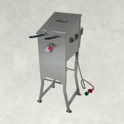 Alternative view of Bayou Classic 4 Gallon Fryer
